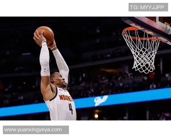 篮球明星亲授扣篮技巧助你飞跃篮筐成就篮球梦想